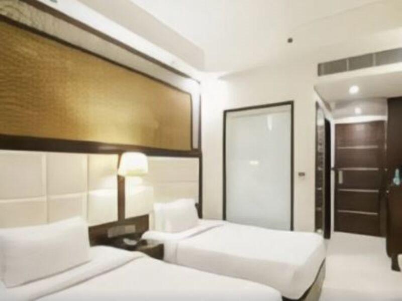 Kings Forth Hotels New Delhi Bagian luar foto