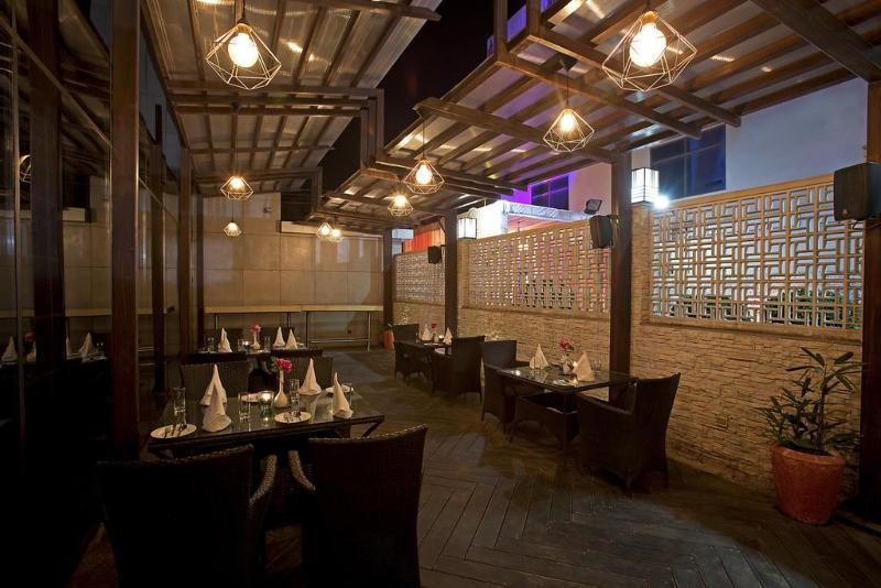 Kings Forth Hotels New Delhi Bagian luar foto